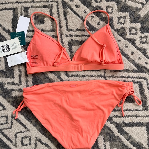 Roxy triangle swimsuits - Picture 2 of 5